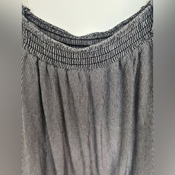 American Eagle black and white stripe soft & sexy t with sleeve detail size XS - Picture 5 of 11